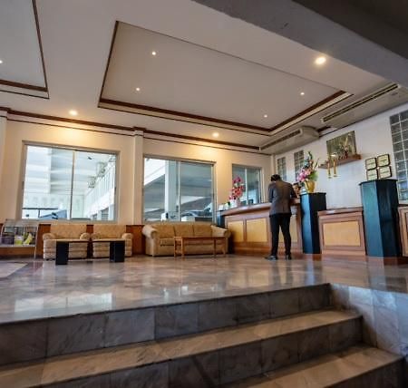 Golden House Service And Apartment Rayong Luaran gambar