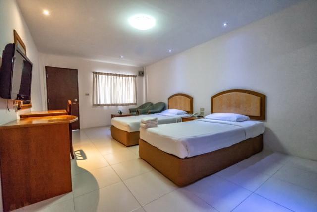 Golden House Service And Apartment Rayong Luaran gambar